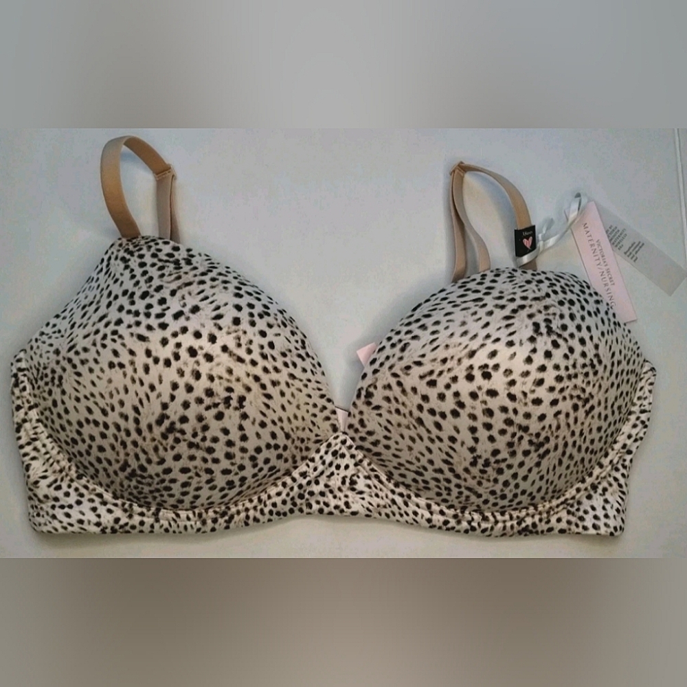Body By Victoria’s Secret Smooth Maternity Wireless Nursing Bra 38DD NWT Leopard